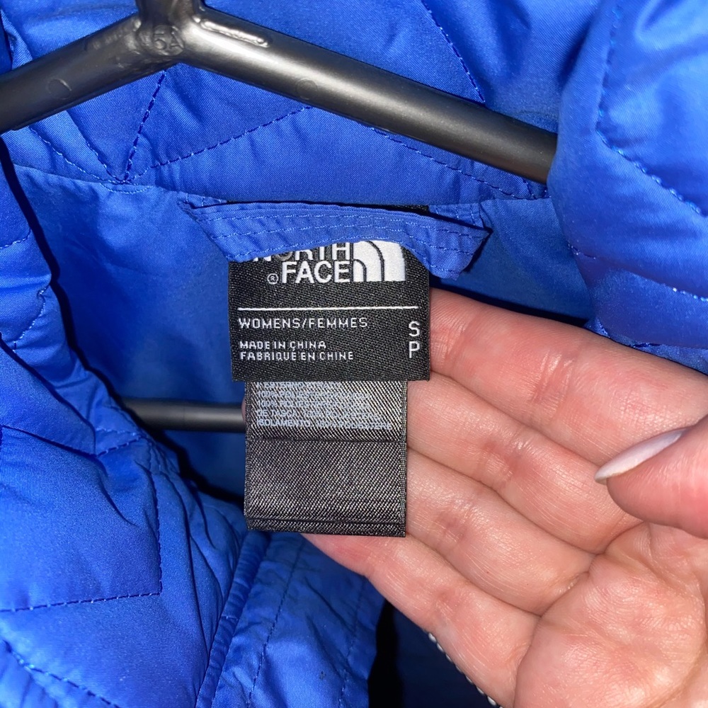 Blue North Face vest - Picture 2 of 2